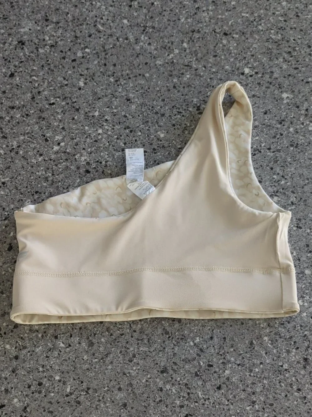 Fabletics Harlow Reversible Sports Bra in Chill/Cream Puff - Size Medium